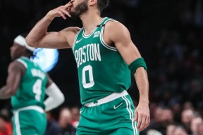 亚博-德国队不断突破！，塔图姆连续二十场比赛得分超过大比分获胜赛场气氛高涨-亚博